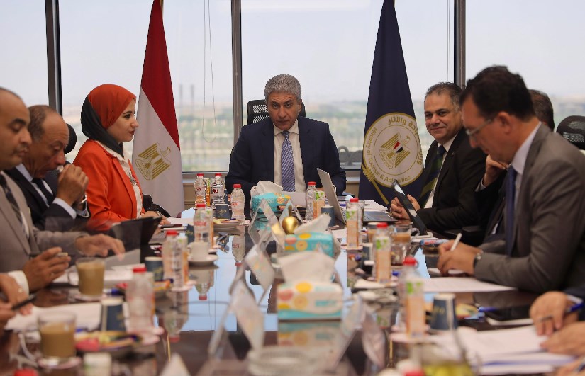 وزير السياحة والآثار يترأس اجتماع مجلس إدارة الهيئة المصرية العامة للتنشيط السياحي وزير السياحة والآثار يترأس اجتماع مجلس إدارة الهيئة المصرية العامة للتنشيط السياحي