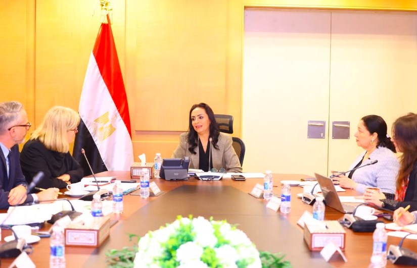 جانب من الاجتماع جانب من الاجتماع