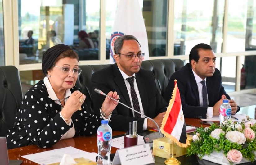 جانب من الزيارة جانب من الزيارة