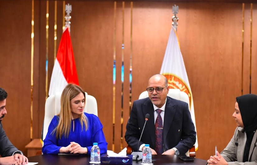 جانب من اللقاء جانب من اللقاء