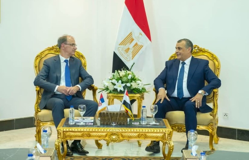 جانب من اللقاء جانب من اللقاء