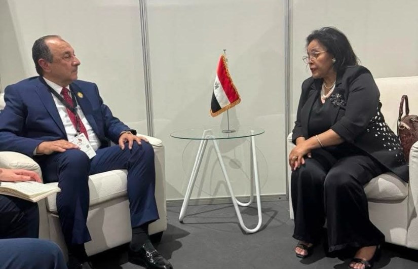 جانب من الاجتماع جانب من الاجتماع