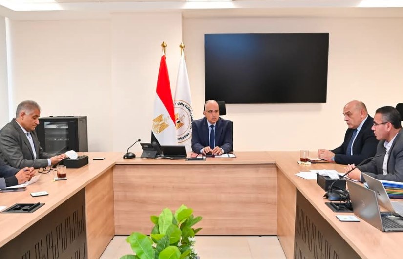 جانب من الاجتماع جانب من الاجتماع