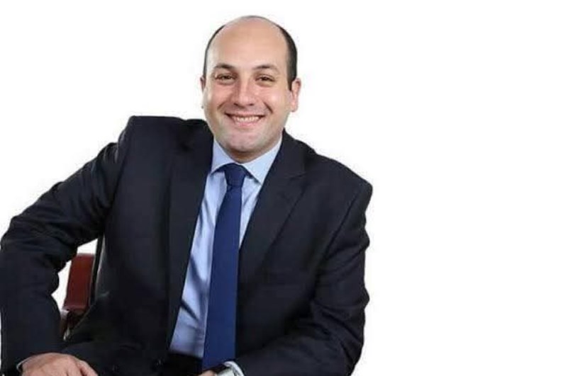 الكاتب الصحفى محمود التميمى الكاتب الصحفى محمود التميمى