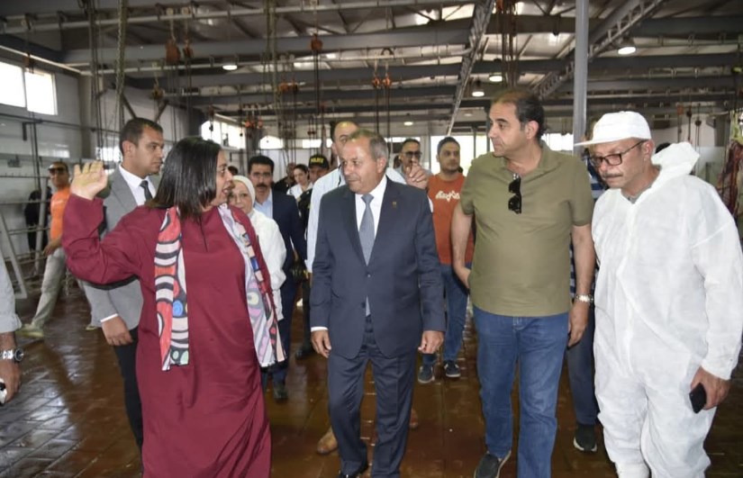 محافظ بورسعيد يتفقد مجزر بورسعيد 