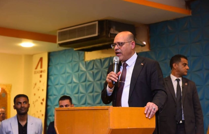 وزير العمل وزير العمل