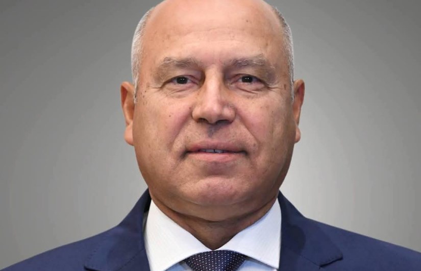 كامل الوزير كامل الوزير