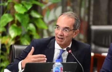 وزير الاتصالات