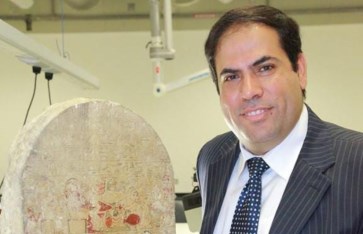 صدور كتاب "مصر: المجد والسحر والجمال" بخمس لغات أوروبية للدكتور حسين عبد البصير