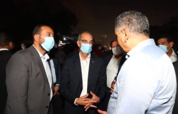 وزير الاتصالات يتفقد مبنى سنترال رمسيس