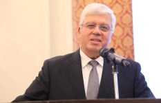 وزير التعليم العالي 