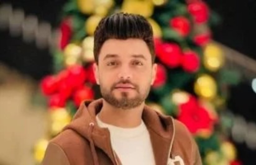 المطرب أحمد عامر