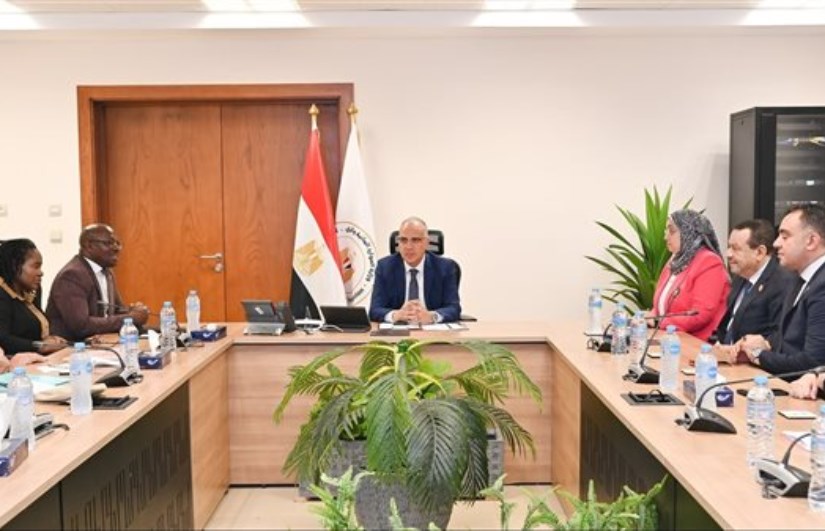 جانب من الاجتماع جانب من الاجتماع