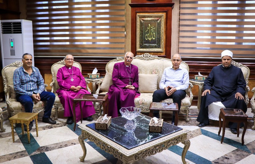 رئيس الأساقفة يزور محافظ المنيا لمناقشة ودعم أنشطة الحوار والتفاهم المجتمعي رئيس الأساقفة يزور محافظ المنيا لمناقشة ودعم أنشطة الحوار والتفاهم المجتمعي