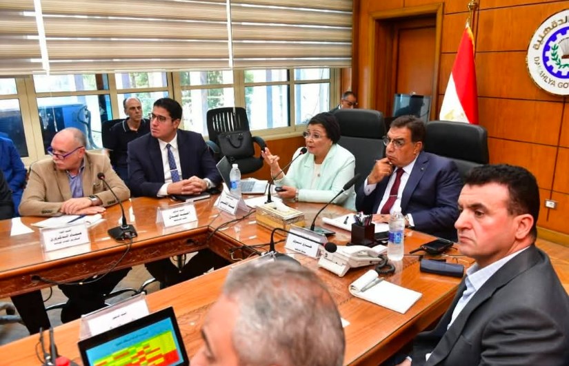 جانب من الاجتماع جانب من الاجتماع