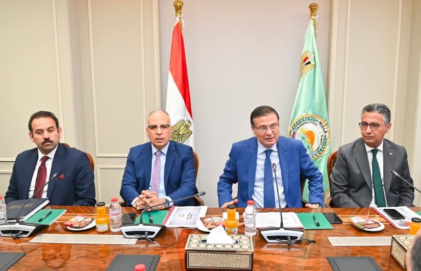 جانب من الاجتماع 