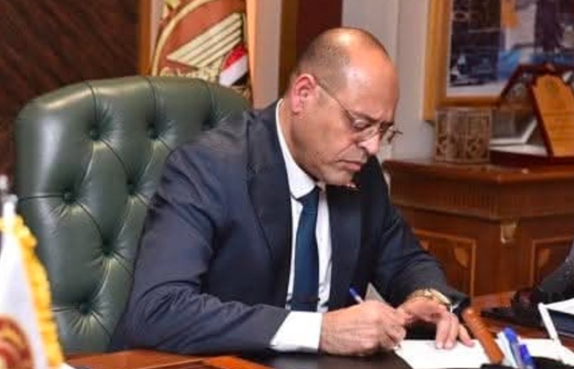 وزير العمل وزير العمل