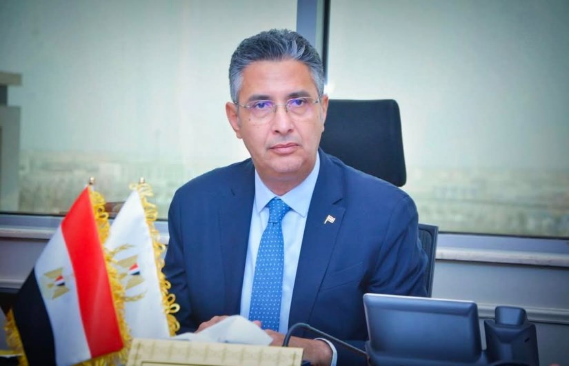 وزير التموين والتجارة الداخلية وزير التموين والتجارة الداخلية