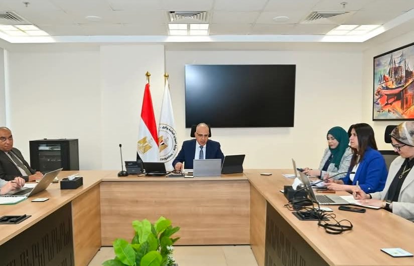 جانب من الاجتماع جانب من الاجتماع