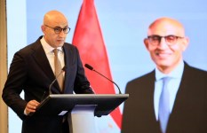 الدكتور محمد عبداللطيف 