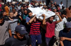 استشهاد 33 فلسطينيًا 