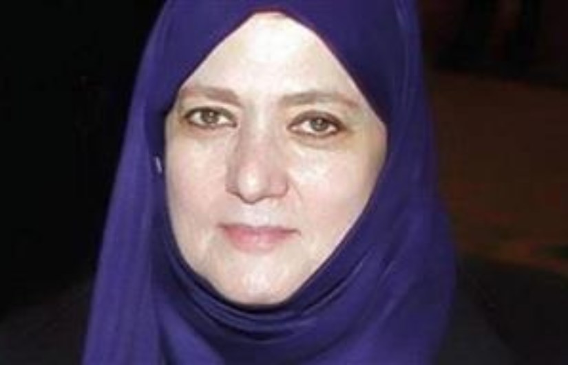 الفنانة المعتزلة شمس البارودي الفنانة المعتزلة شمس البارودي