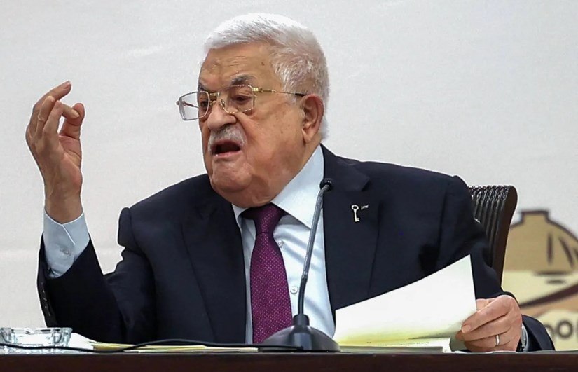 الرئيس الفلسطيني محمود عباس الرئيس الفلسطيني محمود عباس