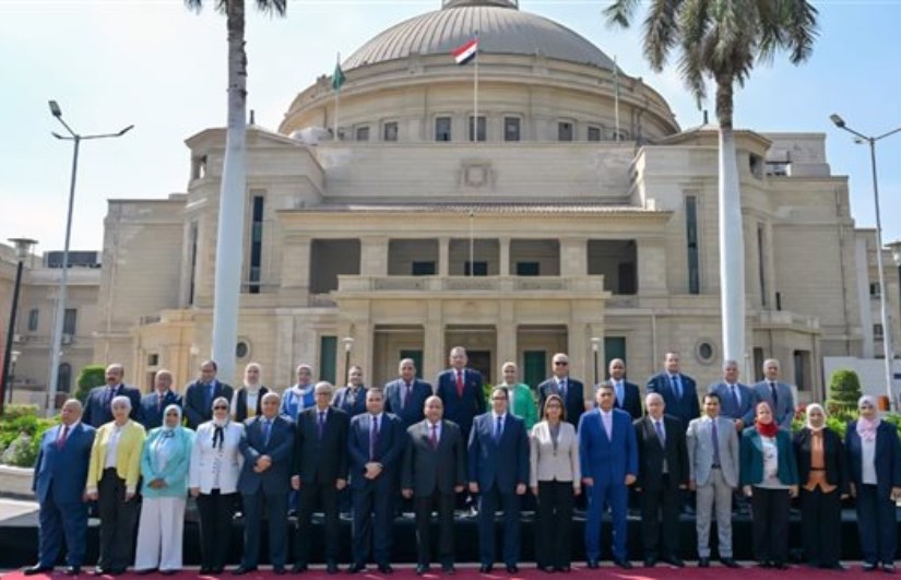 جامعة القاهرة 