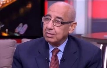 الدكتور علي عوف