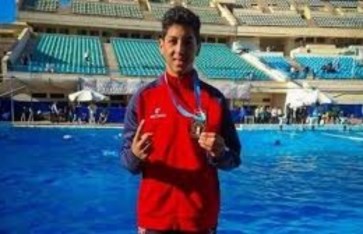 السباح يوسف عبد الملك