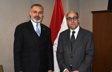 السفير أحمد حافظ وسفير قطر