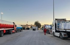 قافلة شاحنات المساعدات الإنسانية