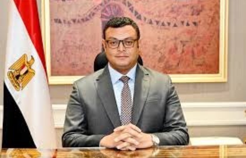 وزير الإسكان 