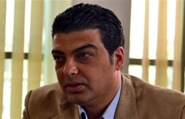 الفنان أحمد منير