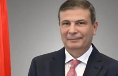 علاء فاروق