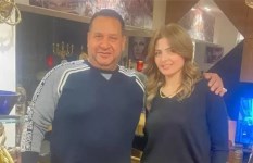 المذيعة جولي أمين