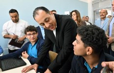 خلال الحوار 