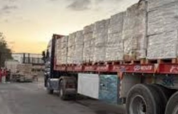 قافلة شاحنات المساعدات الإنسانية