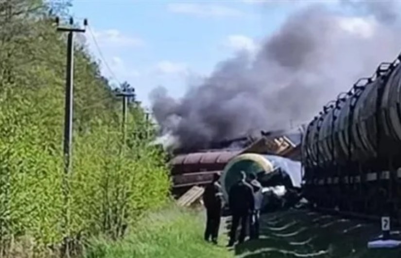 خروج قطار شحن عن مساره