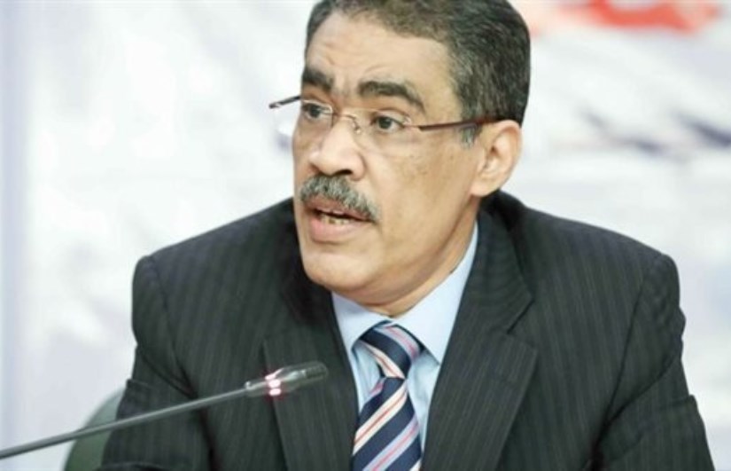 الكاتب ضياء يوسف رشوان 