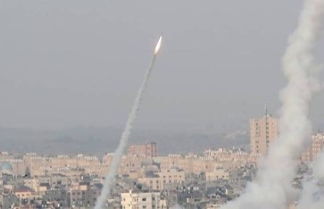 قصف صاروخي إيراني