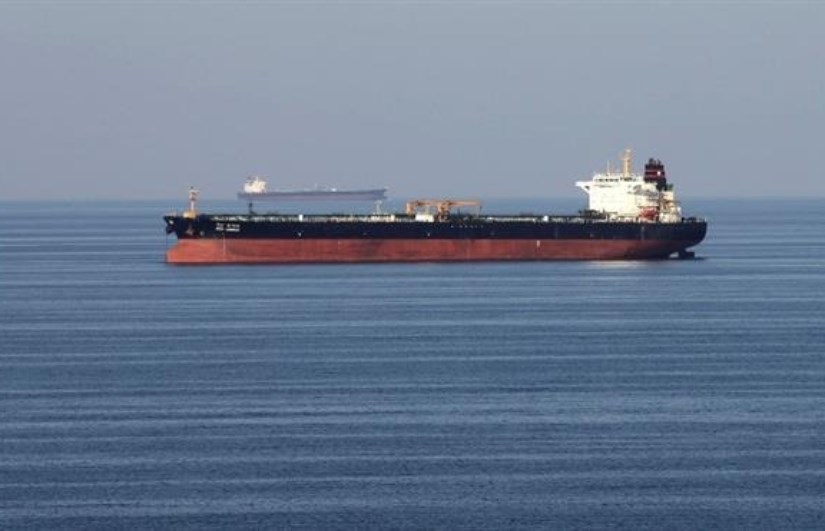 إيران تهدد بمنع صادرات النفط الأمريكية عبر مضيق هرمز