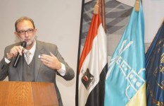 الدكتور طارق الهوبي