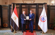 جانب من التكريم 