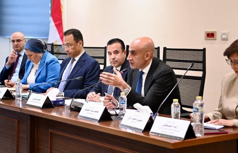 جانب من الجلسة 