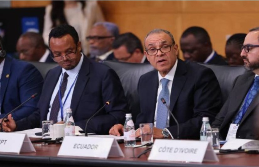 جانب من الاجتماع 