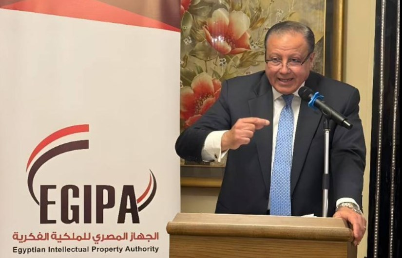 الدكتور هشام عزمي