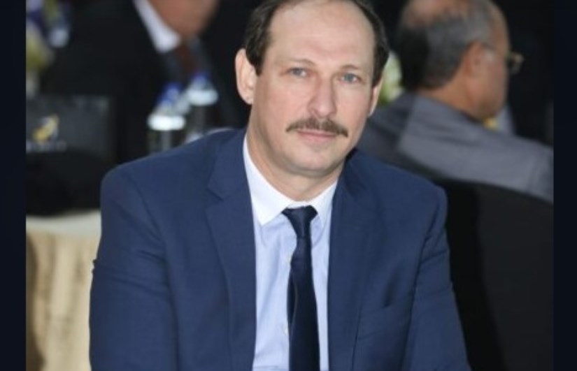 الدكتور أيمن الشيوي