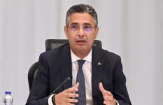 الدكتور شريف فاروق