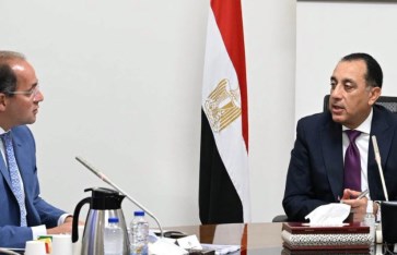 رئيس الوزراء يُتابع مع وزير المالية عددا من ملفات العمل
